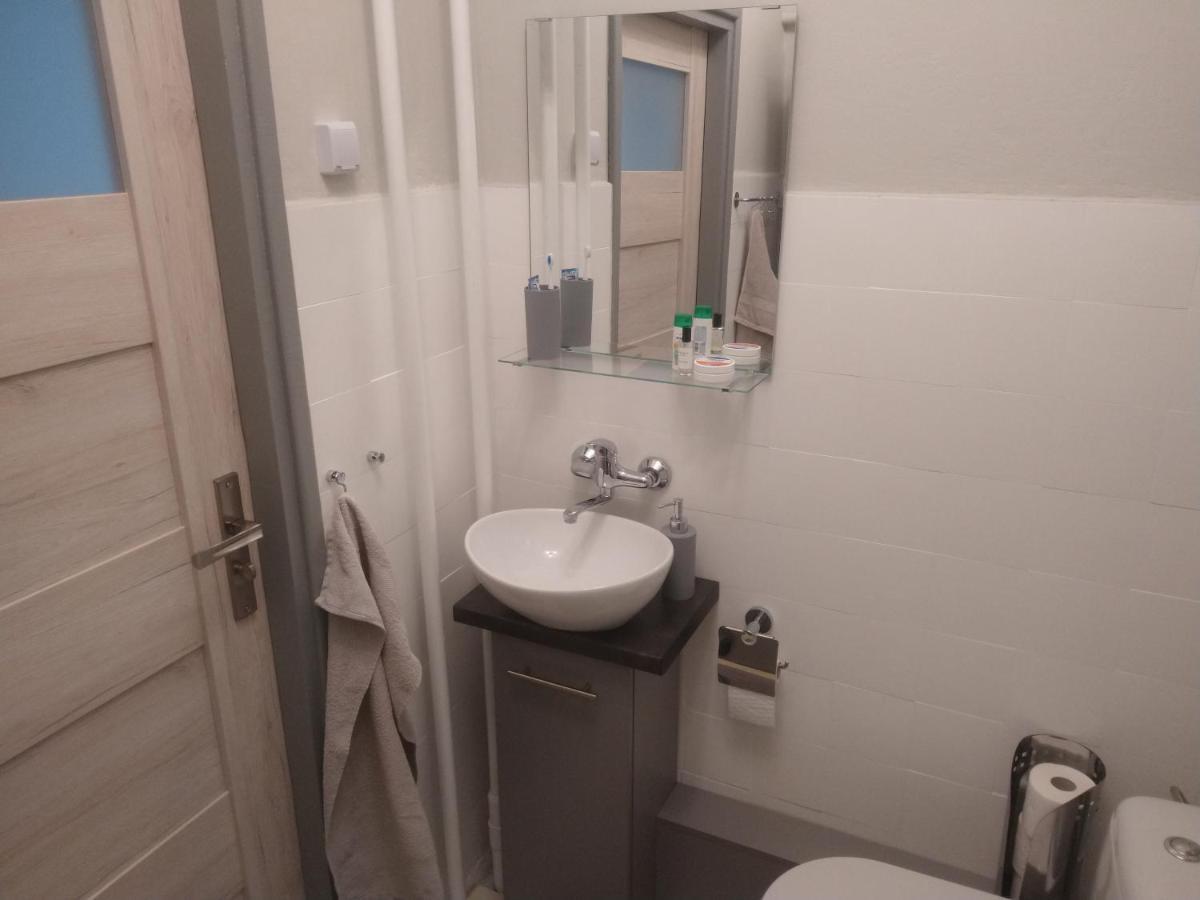 Apartament Olivia Centrum Z Zamknietym Parkingiem Danzica Esterno foto